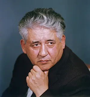 Mirza: Mirza Tursunzade, 1970