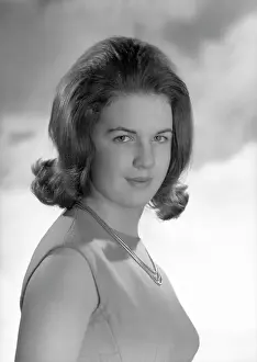 Madame Yevonde (mary Evans): Miss Alexandra Kendall