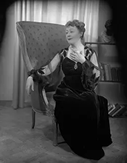 Seyler: Miss Athene Seyler