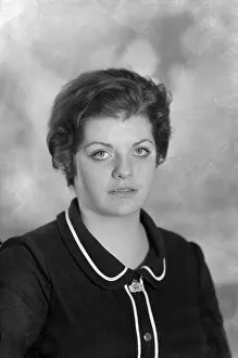 Crosse: Miss Crosse