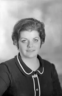 Crosse: Miss Crosse