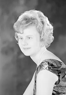 Simkins: Miss F Simkins