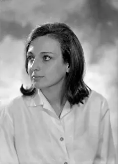 Hayward: Miss Gillian Hayward
