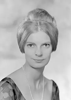 Gooch: Miss J Gooch