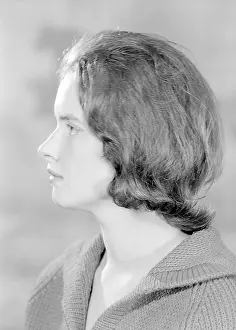 Jeannie: Miss Jeannie Walker
