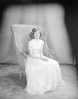 Kahn: Miss Kahn