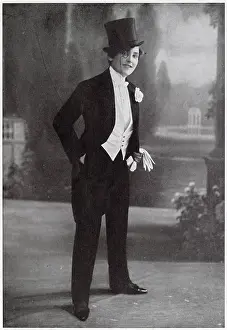 Metropol: Miss Madge Lessing as a modern dandy