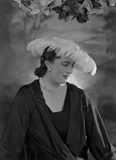 Pelham: Miss Pelham-Burn