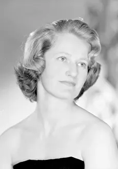 Collingwood: Miss S. Collingwood Carter