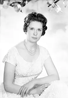 Stella: Miss Stella Walpole Brown