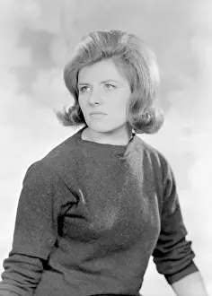 Suzanne: Miss Suzanne Phillips