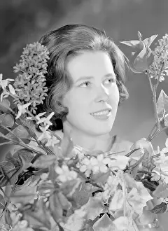 Suzanne: Miss Suzanne Seldon