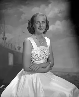 Tessa: Miss Tessa Porter