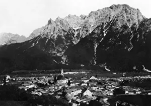 Rises: Mittenwald with Northern Karwendel Range, around 1910
