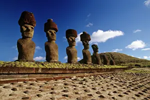 Moai: Moai Ahu Nau Anakena Beach Easter