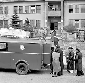 Donors: Mobile blood drawing unit