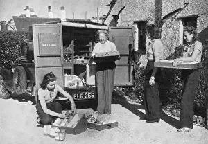 Canteens: Mobile Canteen being unloaded