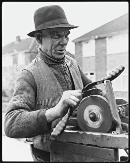 Grindstone: MOBILE GRINDER 1970S