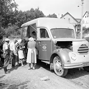 Basically: Mobile supermarket - supermaket on wheels
