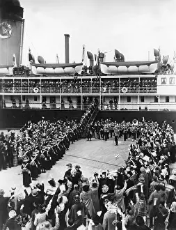 Euphoria: Mobilization of the troops in Great Britain, 1914