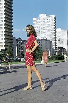 Velikzhanin: Model, 1969