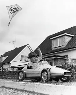 Drives: MODEL CAR & KITE