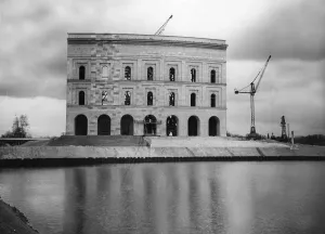 Grosse: Model construction of the Congress Hall on
