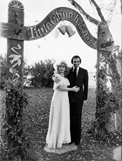 Manson: Model Jeane Manson marrying Michel Sogny