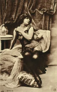 Erotica: Model posing in a sexy glamour pose