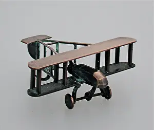 Pusher: Model of pusher type biplane, WW1