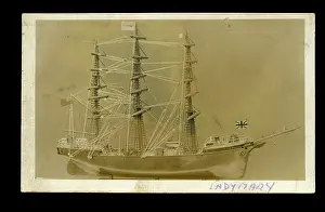 Mast: Model of sailing vessel Lady Mary