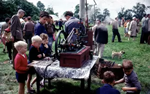 Traction: Model steam engine