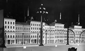 Suspended: Model suspension railway in Berlin, 1906
