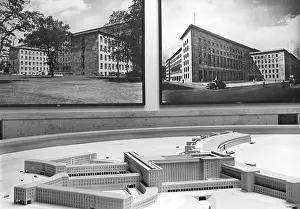 Sagebiel: Model of Tempelhof Airport