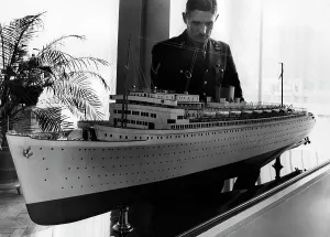 Gustloff: Model of the Wilhelm Gustloff in Berlin, 1938