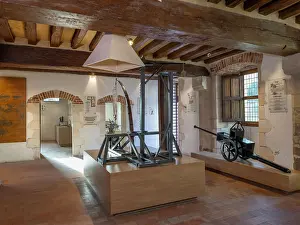 Clos: Models, Chateau du Clos Luce, Amboise