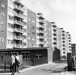 Flats: MODERN BLOCK OF FLATS