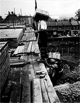 Bricklaying: MODERN BRICKLAYERS