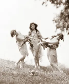 Rebirth: Three Modern Dancers Outdoors Rite of Spring in the Style