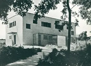 Totnes: Modernist Cottage, Dartington Hall, Devon