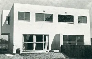 Holford: Modernist House At Gidea Park