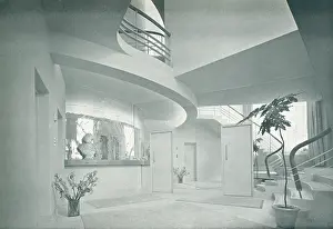 Curvacious: Modernist House, Surrey, Interior
