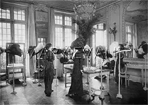 Modiste: MODISTE - MME GEORGETTE
