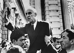 Abadan: Mohammed Mossadegh speaking outside the Iranian