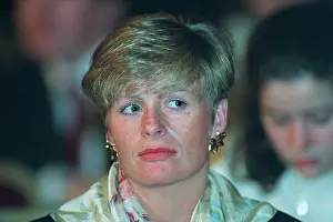 Ratners: Moira Ratner