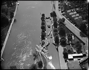 Molesey: Molesey Lock, East Molesey