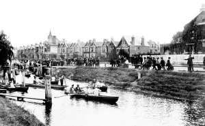 Molesey: Molesey Lock, Ferry 1890