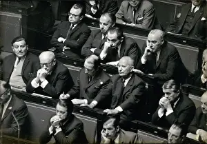 Mollet: Mollet, Mitterrand, Defferre, Mendes-France in Assembly