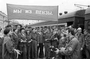 Lebedinsky: Molodogvardeets young komsomol brigade, 1973