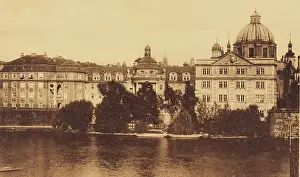 Vltava: Monastery of the knights of the Cross in Prague